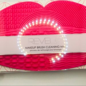 MAKEUP BRUSH CLEANING MAT IN PINK!!!